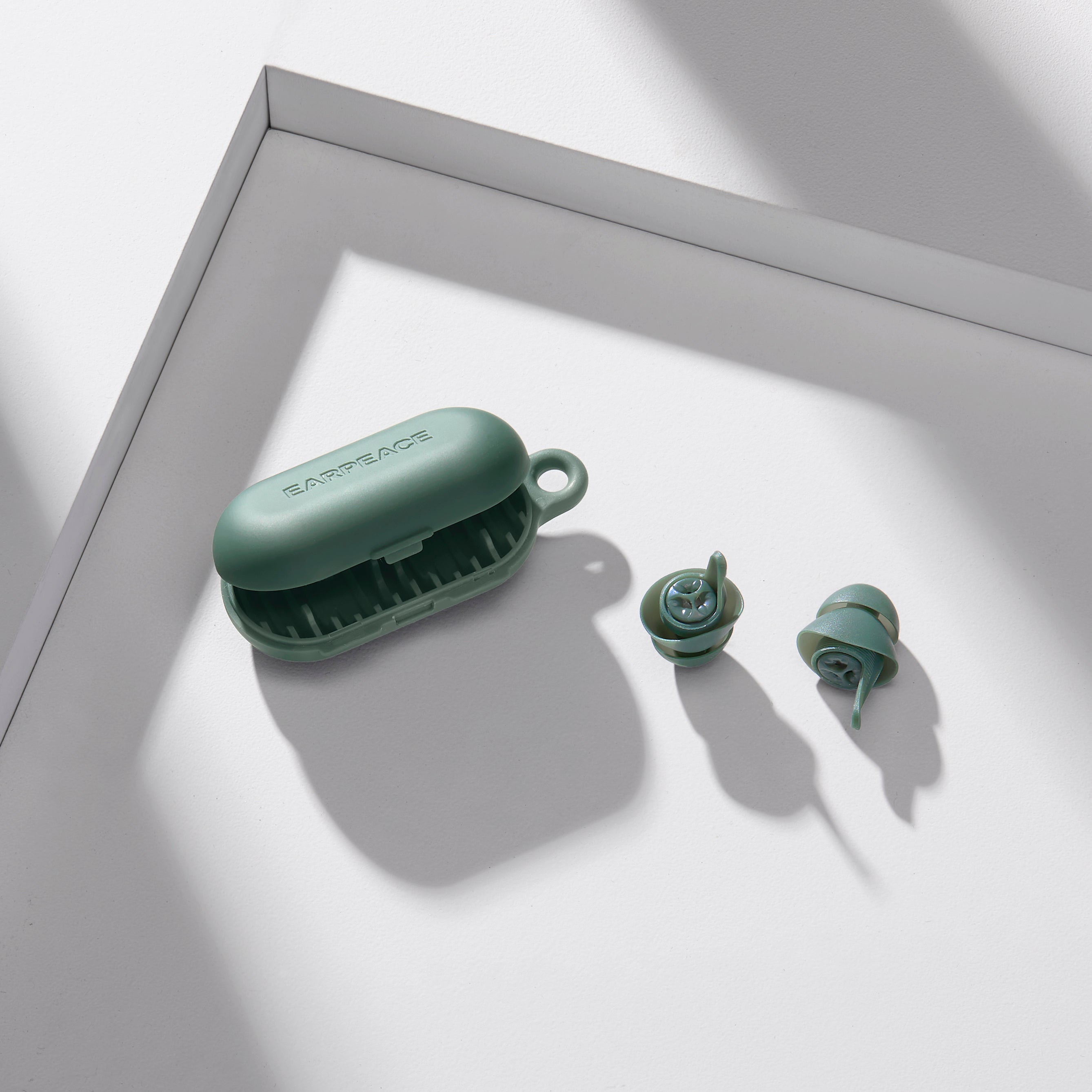 earpeace everyday forest case and two forest earplugs #color_forest